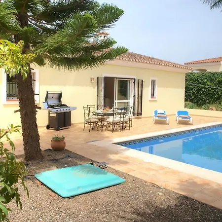 Βίλα Lovely Modern Private Pool Close To